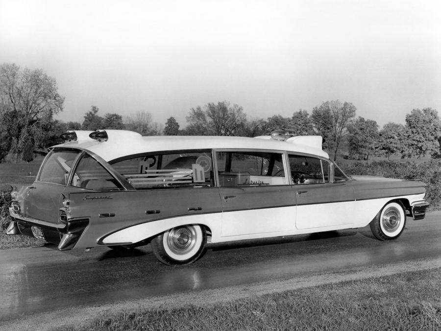 Pontiac Bonneville Criterion Ambulance by Superior '1959